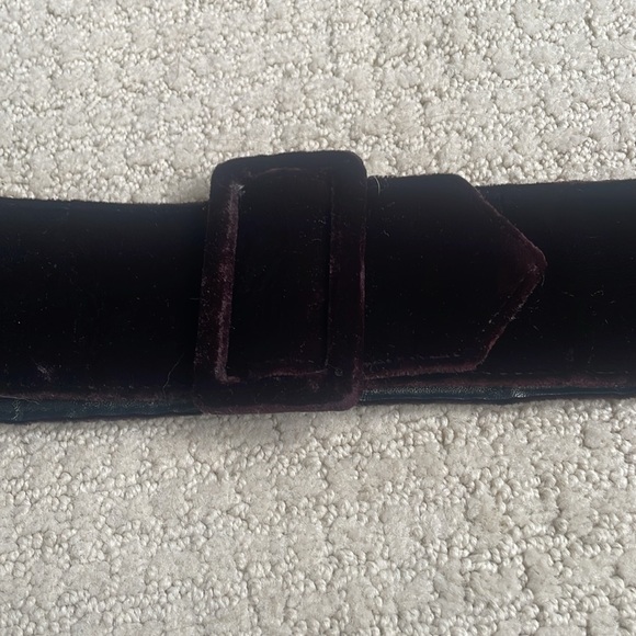 🔥 STUNNING VELVET BELT WITH RHINESTONES 🔥 - Picture 9 of 11